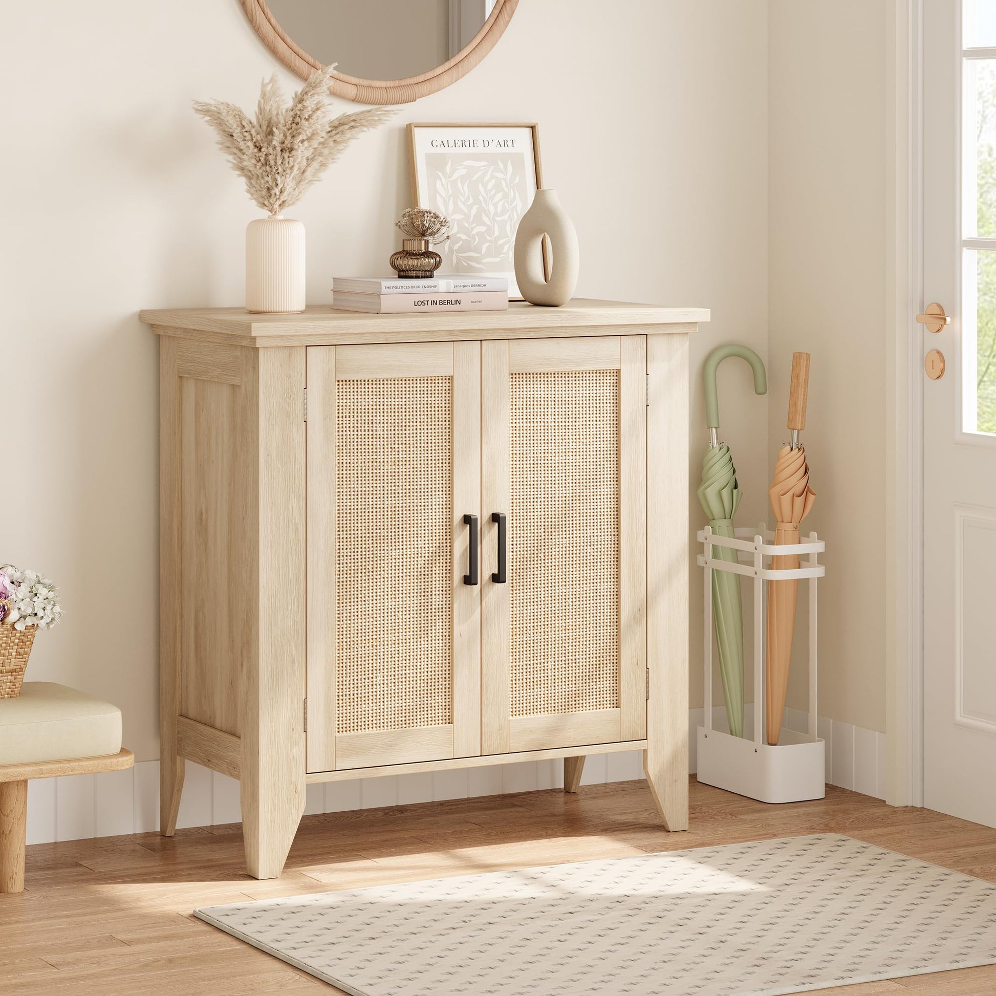 Mobiletto portaoggetti piccolo Garvee con ante e ripiani, credenza in rattan per soggiorno e cucina, 30"x15.8"x31.5", colore naturale
