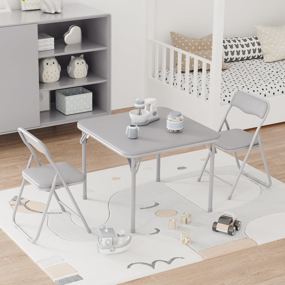 Set tavolo e sedie pieghevoli Garvee per bambini con cuscini di seduta in PU, robusta struttura in acciaio, pieghevole, ideale per mangiare, leggere, giocare, compatto, multicolore