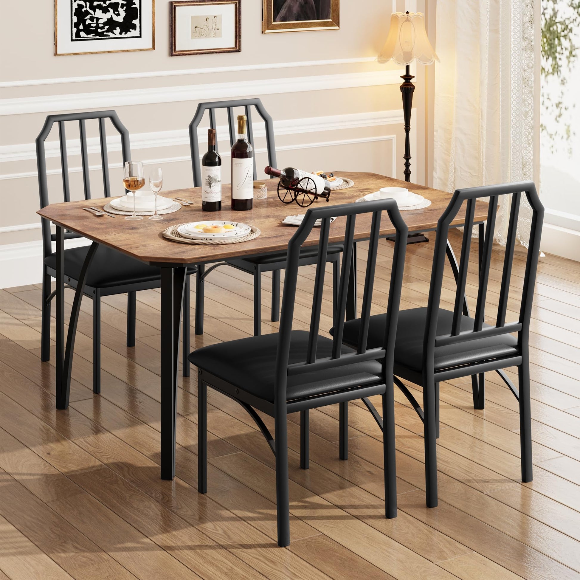 Set da pranzo Garvee per 4 persone con design smussato, sedie imbottite in PU, MDF e acciaio, marrone rustico, salvaspazio per cucine piccole