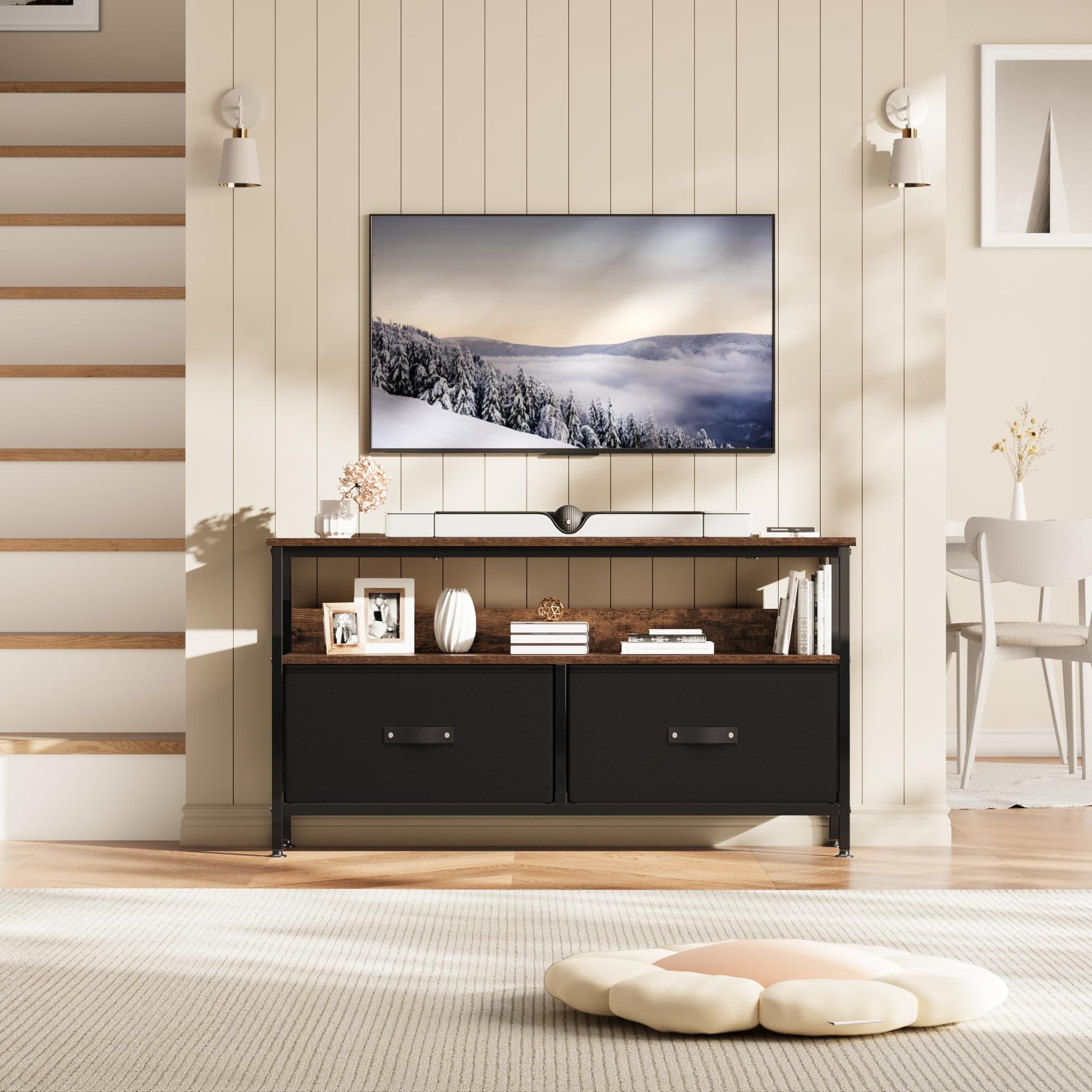 Mobile porta TV Garvee da 50 pollici, stile cassettiera compatta con 2 cassetti, legno marrone/nero retrò per soggiorno e camera da letto