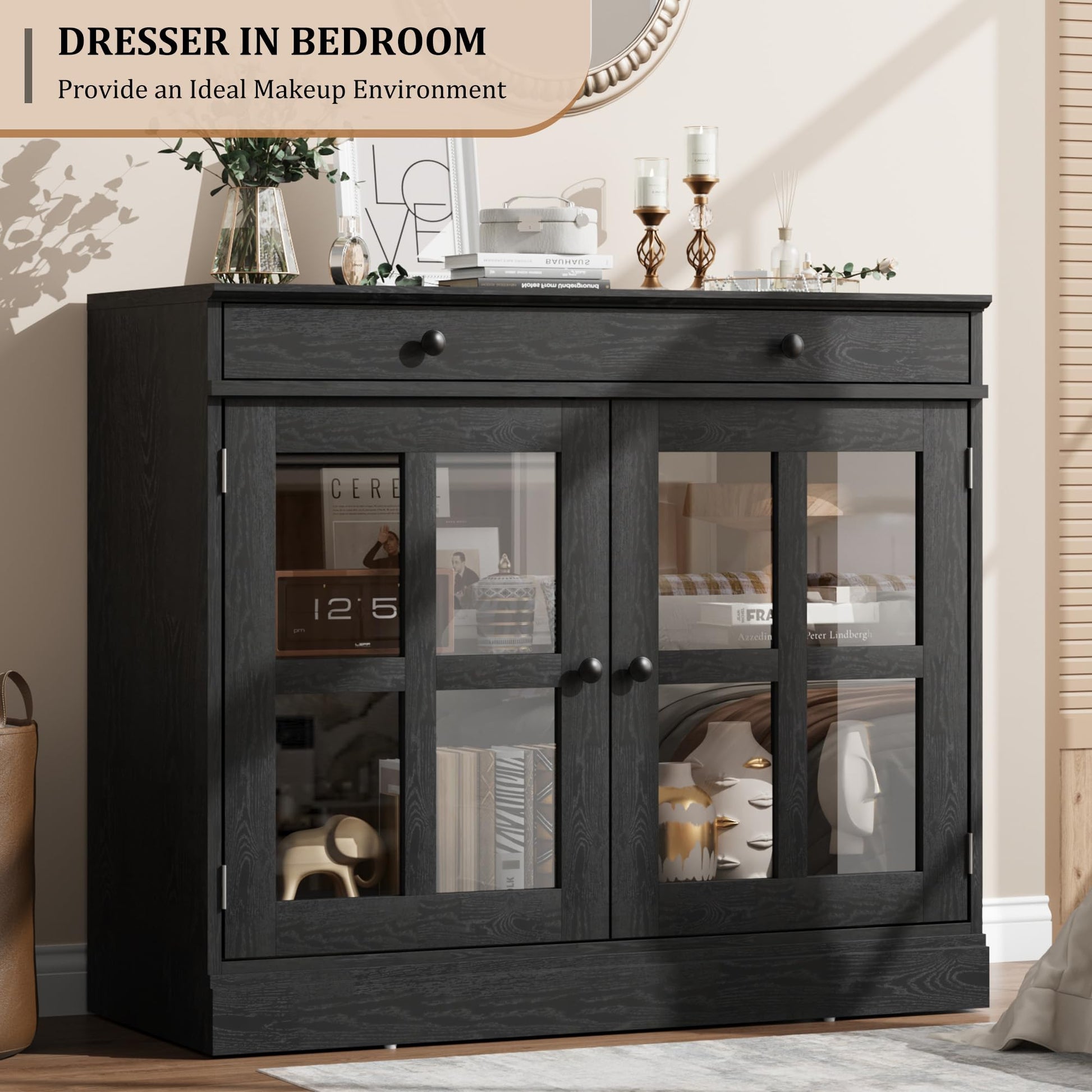 Credenza Garvee da 35,4" con anta in vetro, ripiani regolabili, chiusura ammortizzata, legno, nero, moderna per sala da pranzo e cucina
