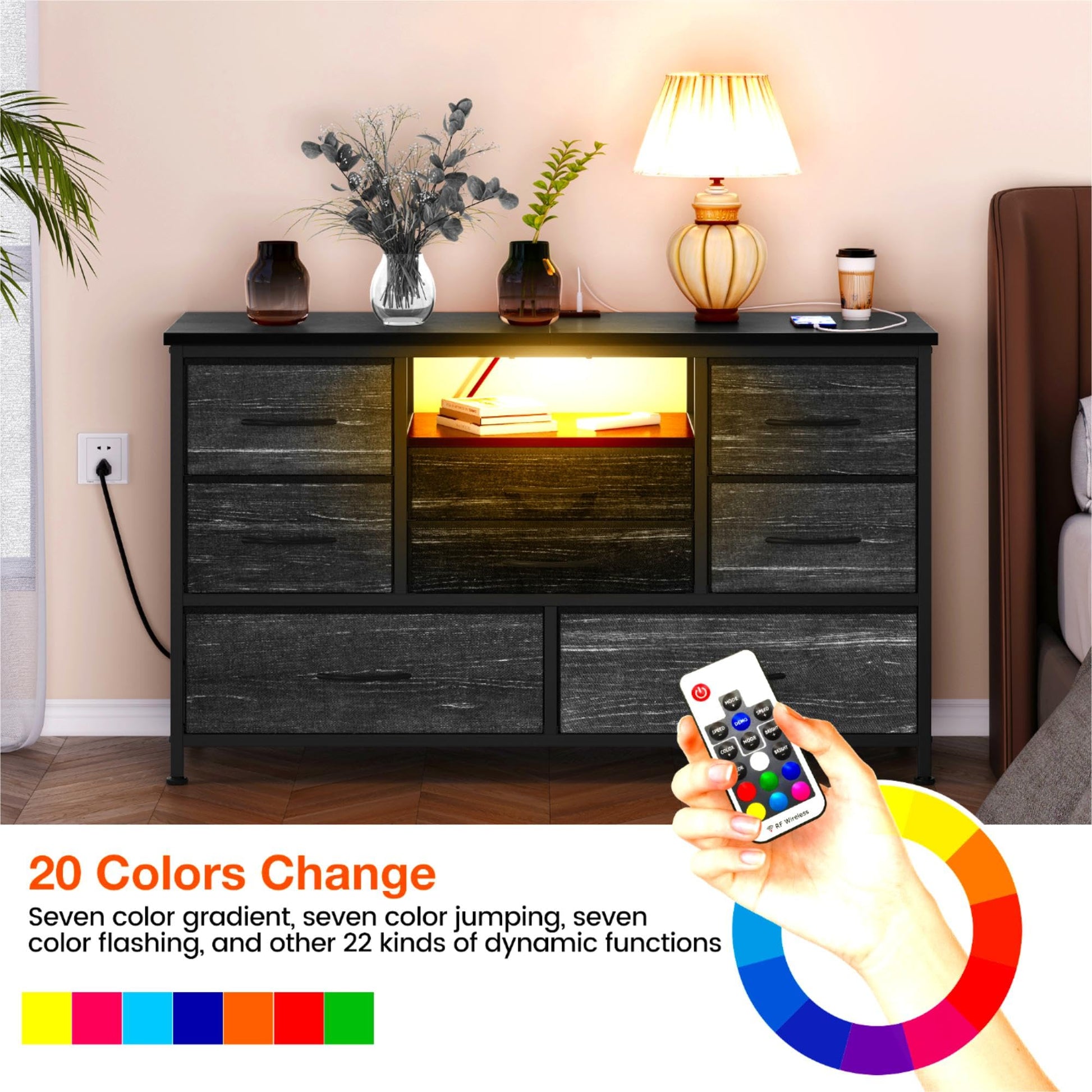Mobile TV Garvee a 8 cassetti con illuminazione a LED e presa di corrente per soggiorno e camera da letto, legno MDF, luce RGB, ampio spazio di archiviazione, gestione dei cavi, bianco