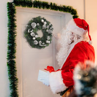 GARVEE Ghirlanda di Natale 40 cm Ghirlanda artificiale per porta Argentata con palline di Natale Pigne Bacche per porta d'ingresso Camino Decorazione da parete Verde