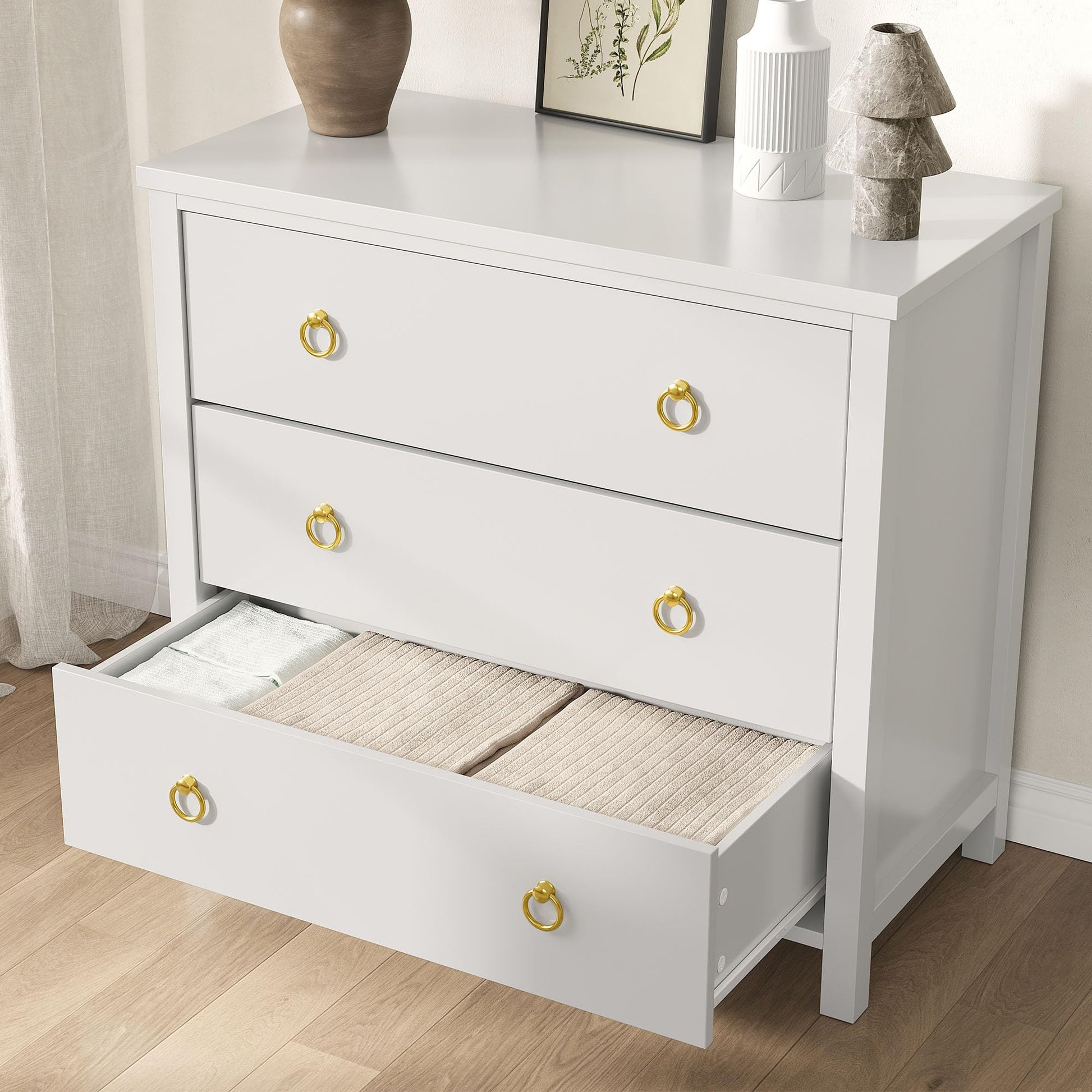 Cassettiera Garvee da camera da letto, 29" con 3 cassetti, bianca, per soggiorno e corridoio, in legno MDF, resistente ai graffi e all'acqua, ampio spazio di archiviazione