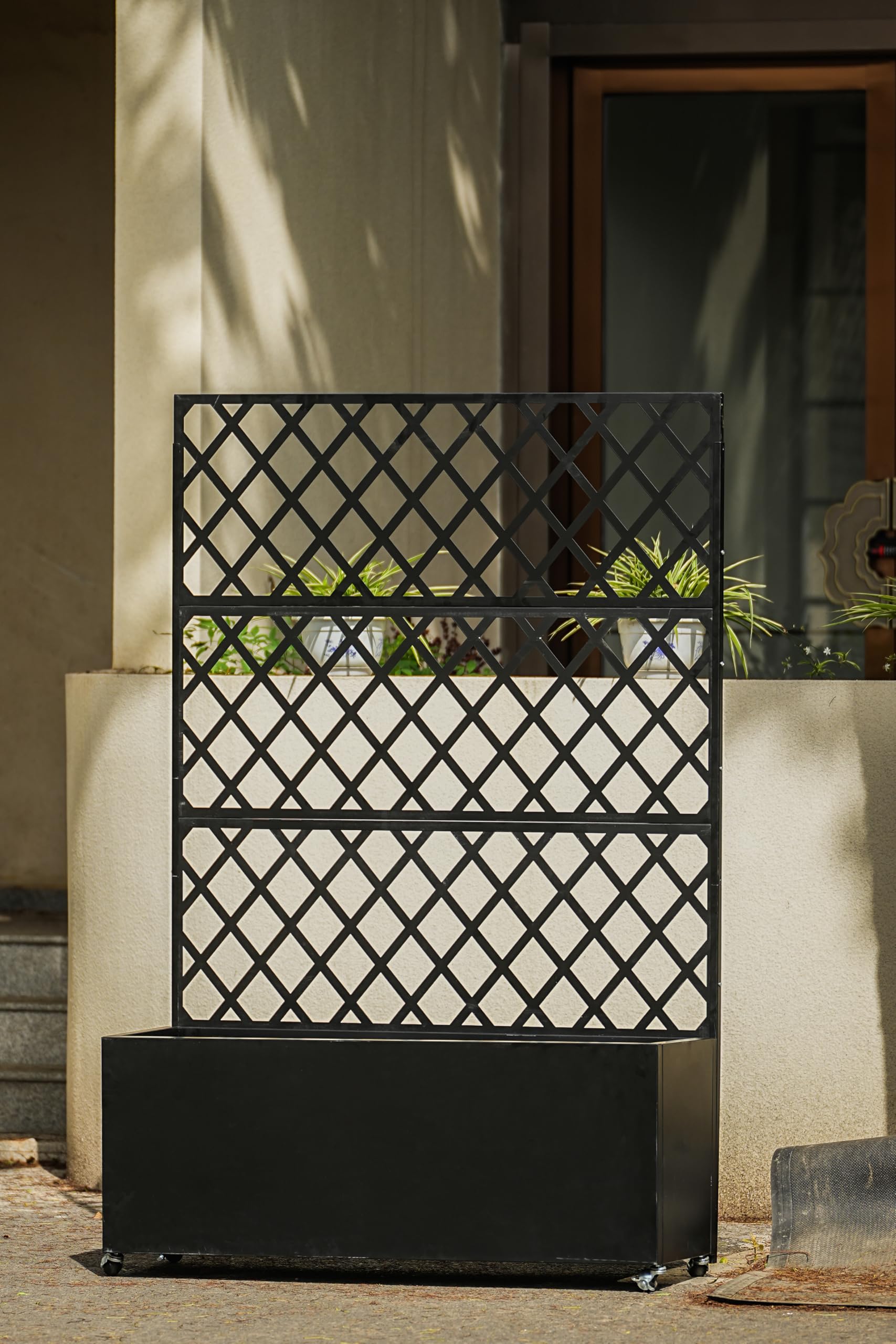 Letto da giardino rialzato Garvee in acciaio zincato con traliccio e schermo per la privacy per balcone e giardino 71"x35"x16" Mobile resistente