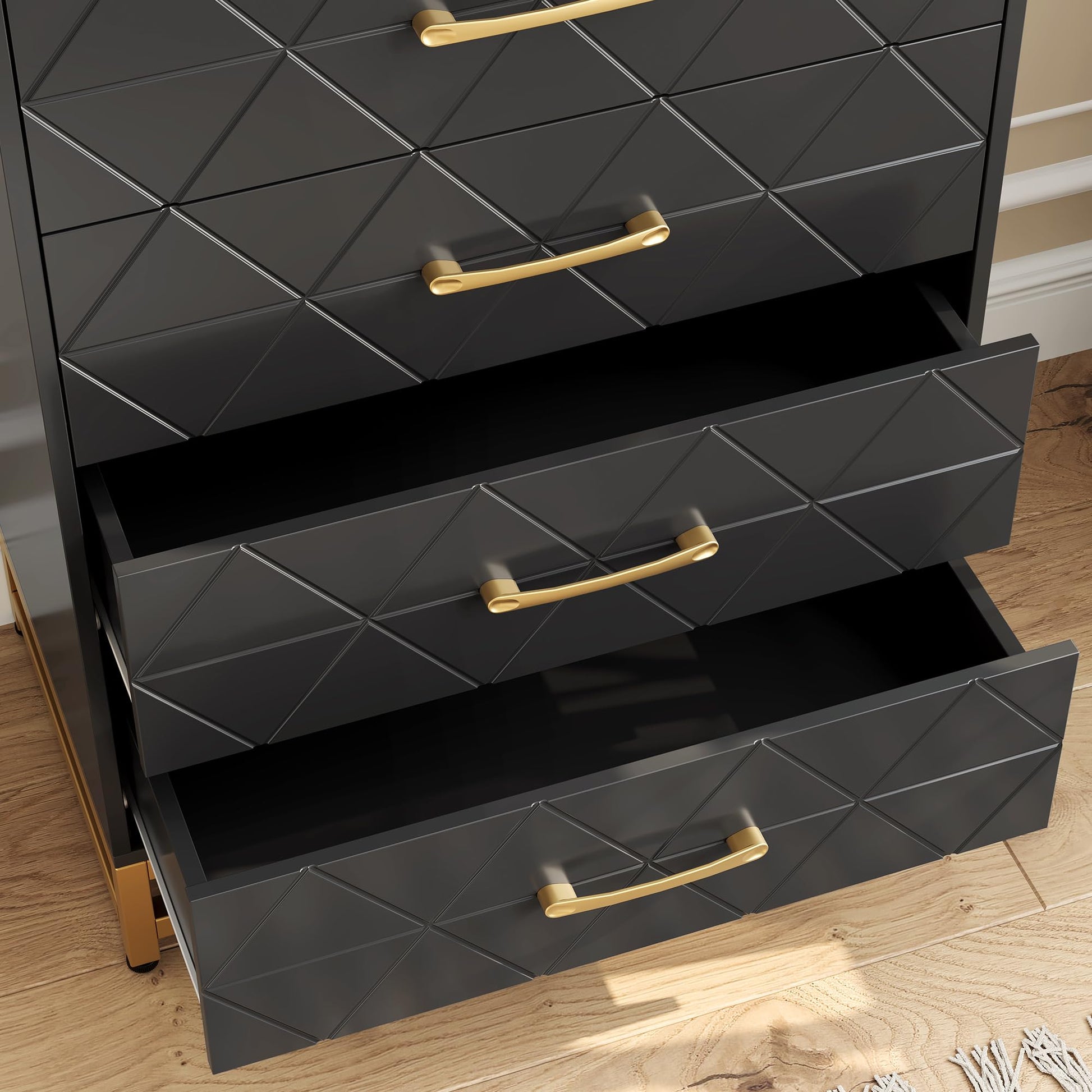 Cassettiera Garvee nera a 4 cassetti con maniglie in metallo per camera da letto, ufficio, soggiorno, 23.9"x15.8"x36.2", design moderno in legno