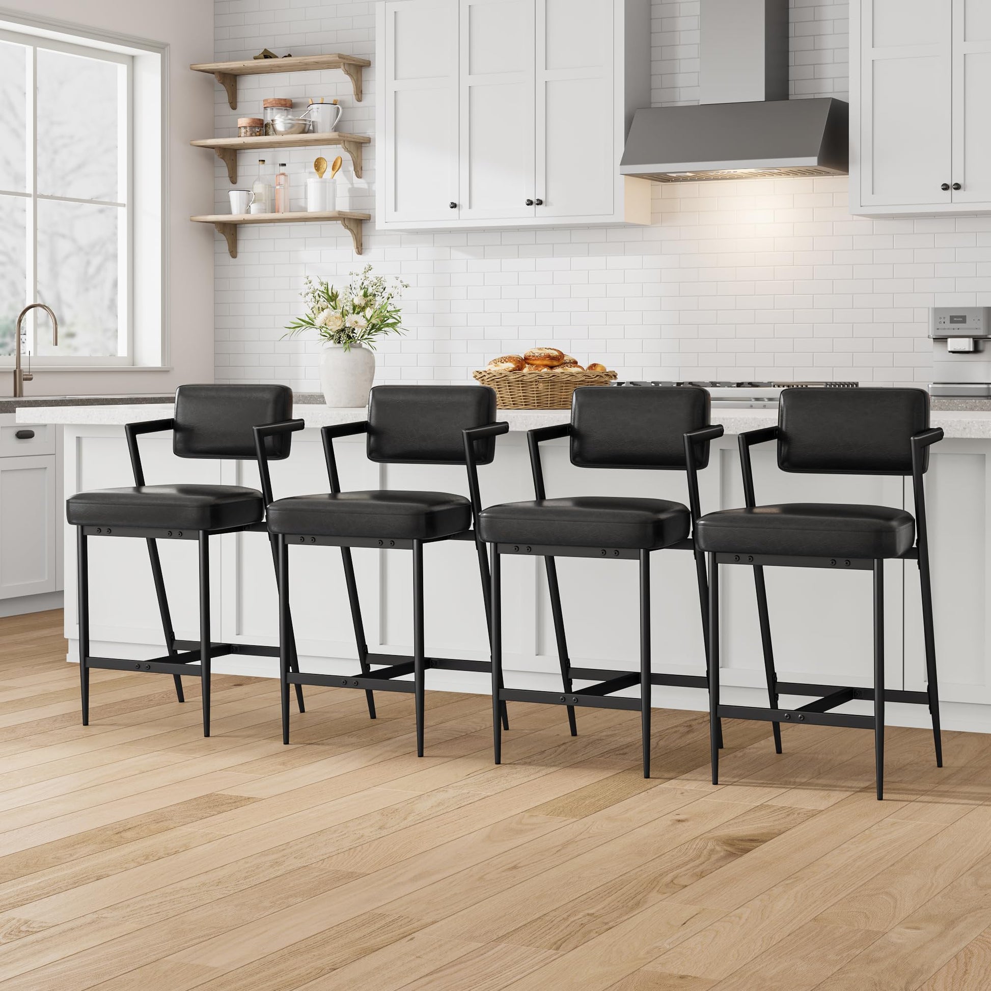 Set di 2 sgabelli da bar Garvee, sedia imbottita con schienale e poggiapiedi per cucina e bar, 26,8 pollici, pelle PU resistente all'acqua, nero