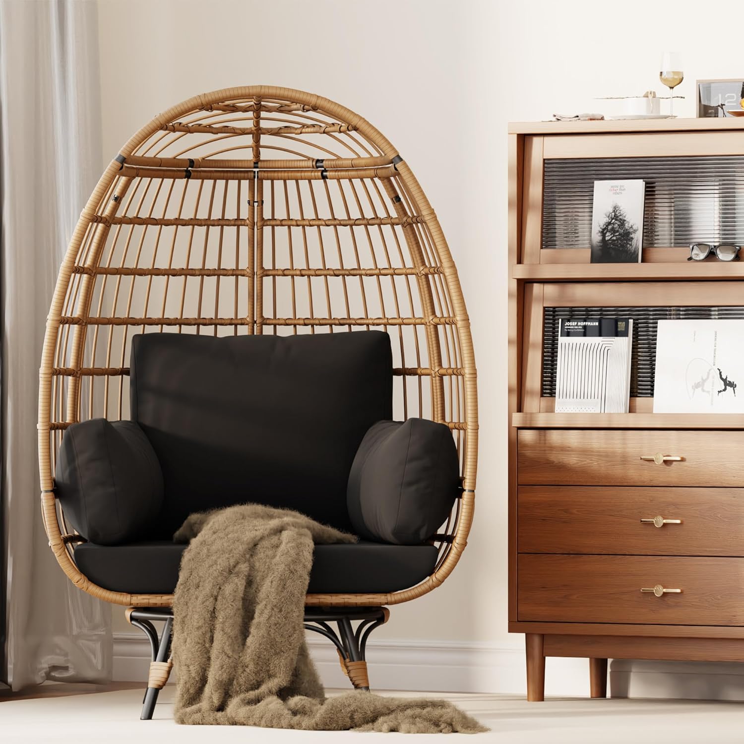 Garvee Sedia a Uovo Girevole 360° in Rattan PE Oversize con Cuscino Imbottito per Giardino e Balcone, 96x75.4x145.3 cm, Resistente all'Acqua e UV