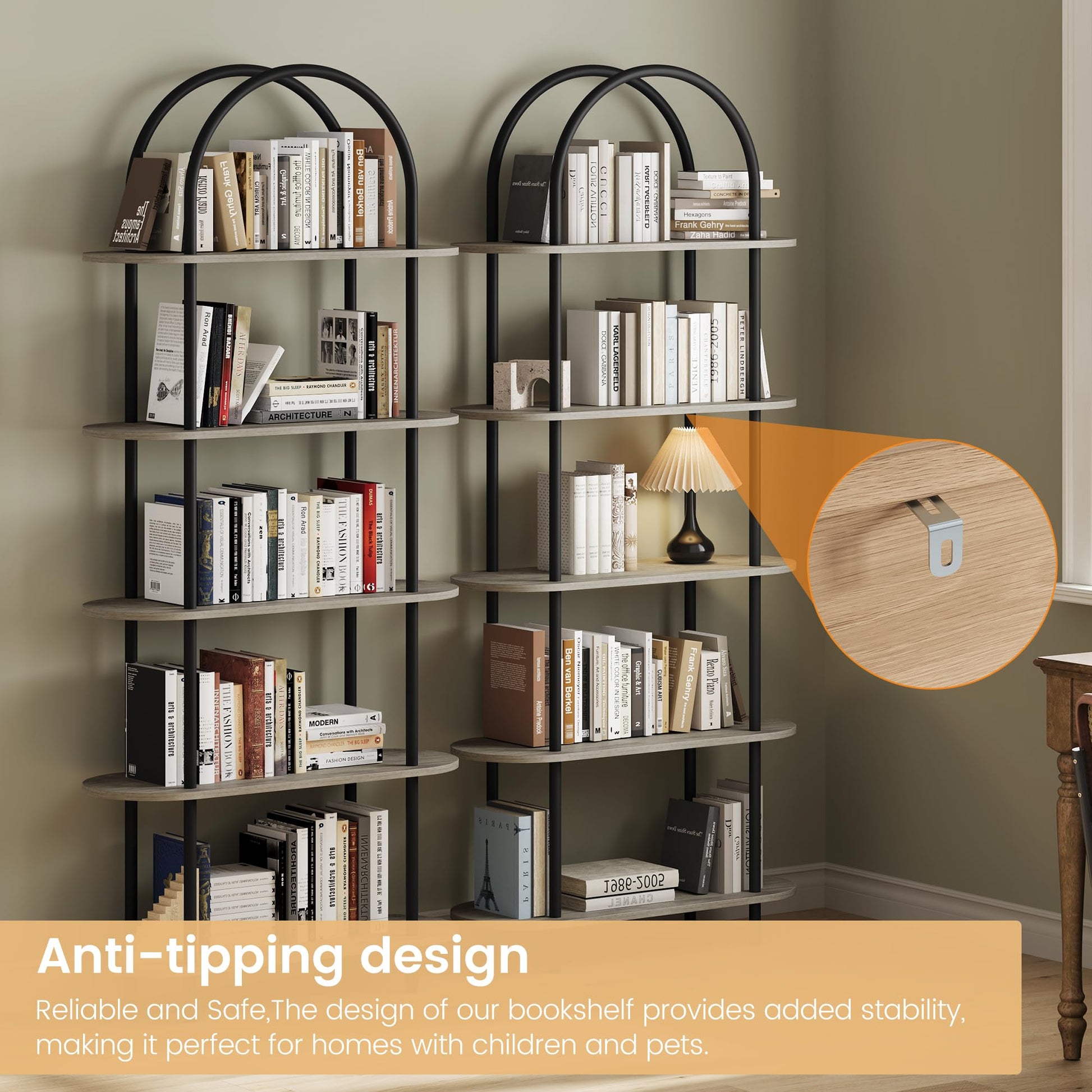 Libreria ad arco Garvee da 71" con 5 ripiani, struttura in metallo, colore nero e grafite, per soggiorno e ufficio, robusta e versatile.