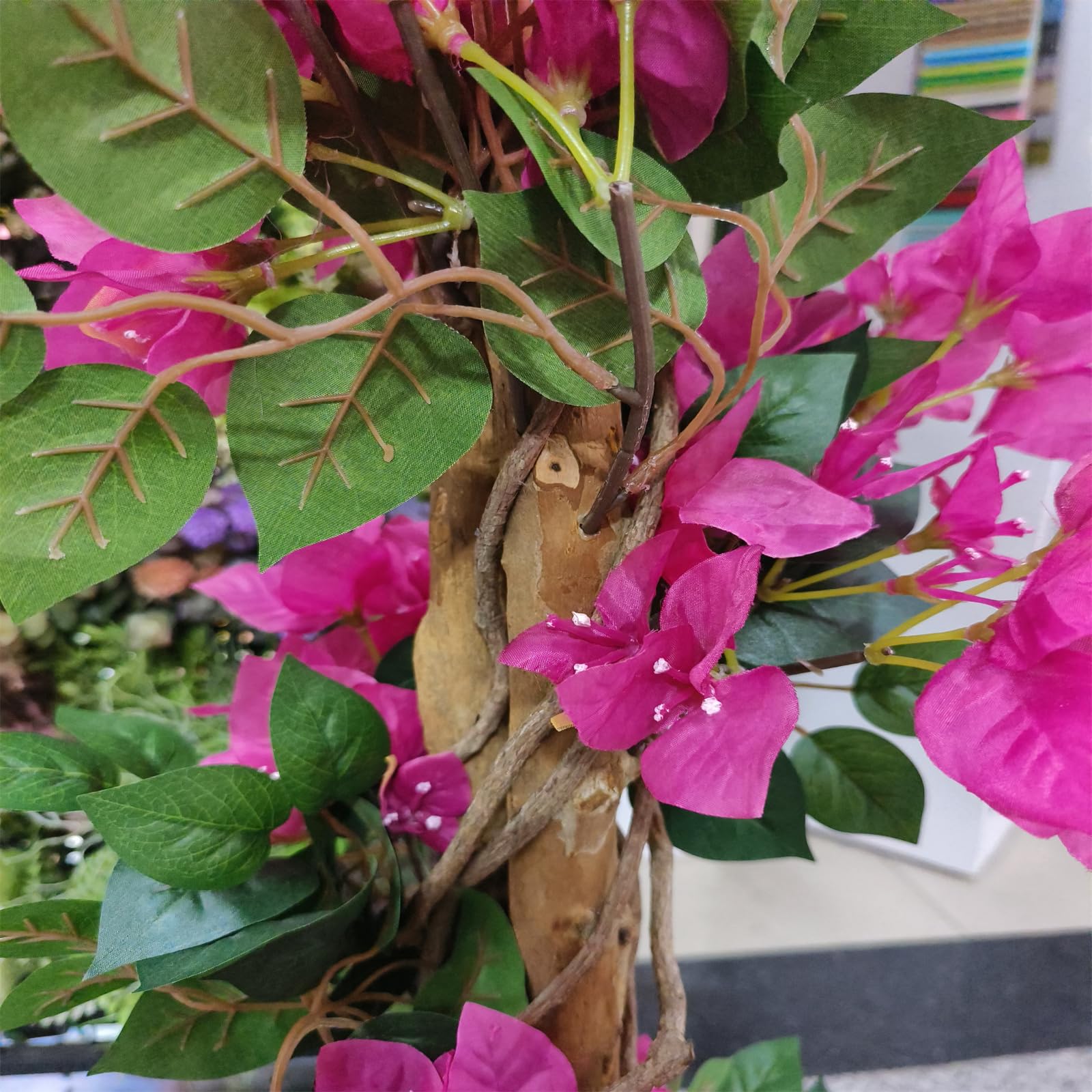 Albero di bouganville artificiale Garvee da 165 cm, realistico, facile da pulire, in vaso di plastica per ufficio e soggiorno, verde