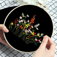 Kit per ricamo a punto croce fai da te per borse in tela Garvee per principianti con schema e istruzioni, borsa in tela con ricamo a punto croce fatto a mano, con telaio da ricamo, fili e strumenti, nero