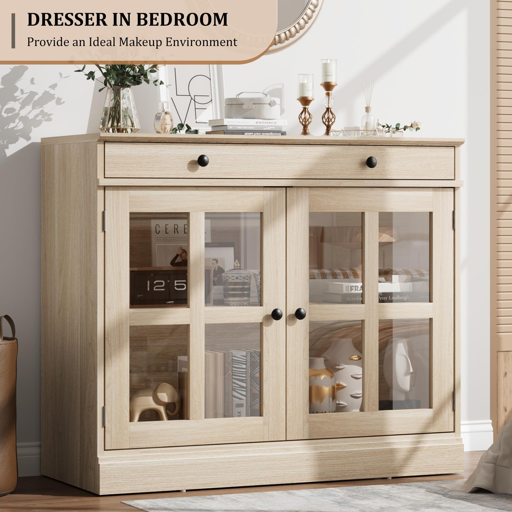 Credenza Garvee da 35,4" con anta in vetro, ripiani regolabili, chiusura ammortizzata, rovere, per sala da pranzo e cucina, struttura robusta, facile da montare