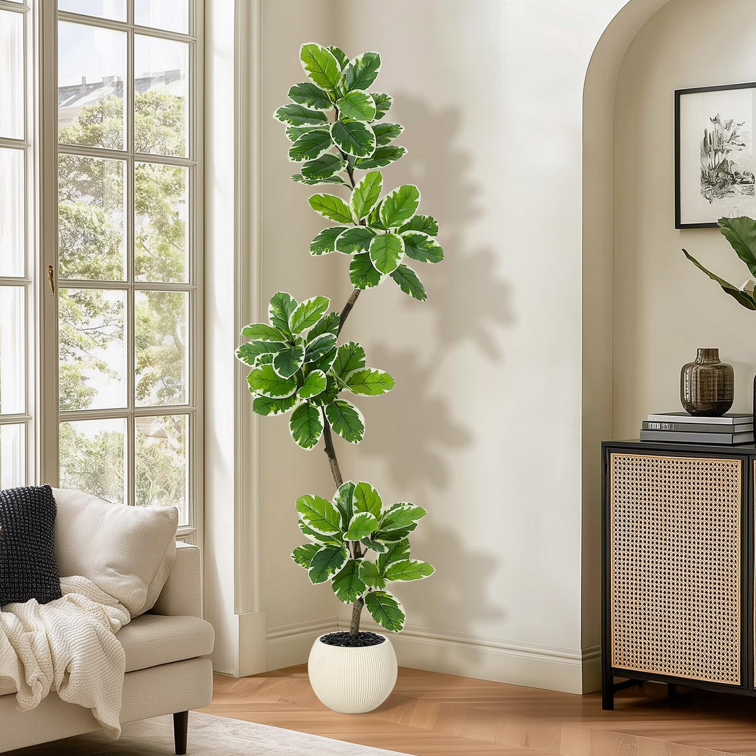 Albero di fico artificiale Garvee a foglia di violino da 6 piedi con fioriera a sfera, decorazione in muschio, foglie flessibili per soggiorno e ufficio, facile da pulire, verde