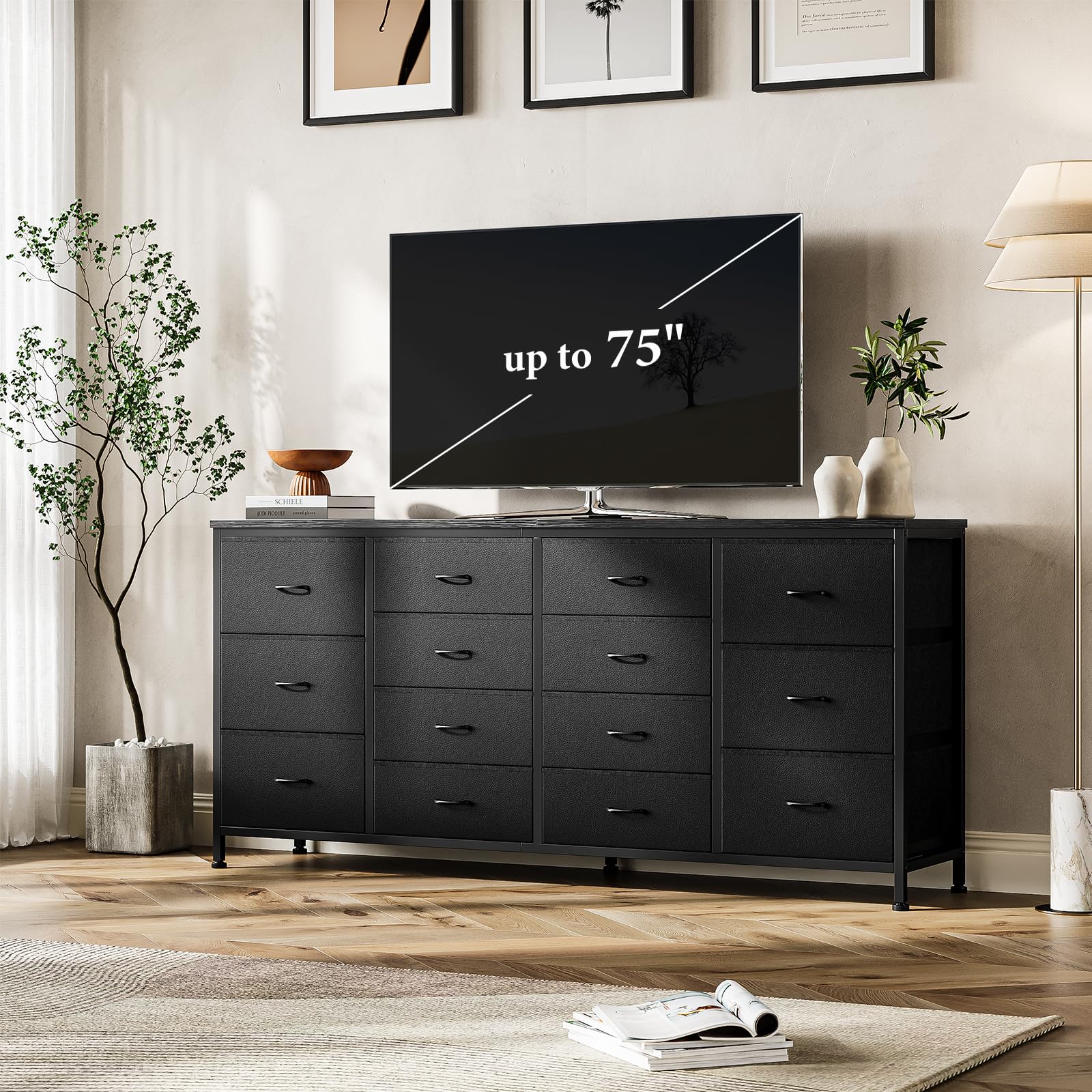 Mobile TV nero Garvee da 63" con 14 cassetti, prese di corrente, rivestimento in tessuto per soggiorno e camera da letto