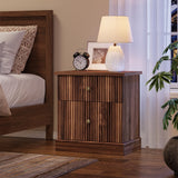 Garvee Comodino Moderno Acanalato 61 cm, 2 Cassetti, Base Curva Stabile, Legno Naturale, Versatile per Camera e Soggiorno, Compatto, Facile da Pulire