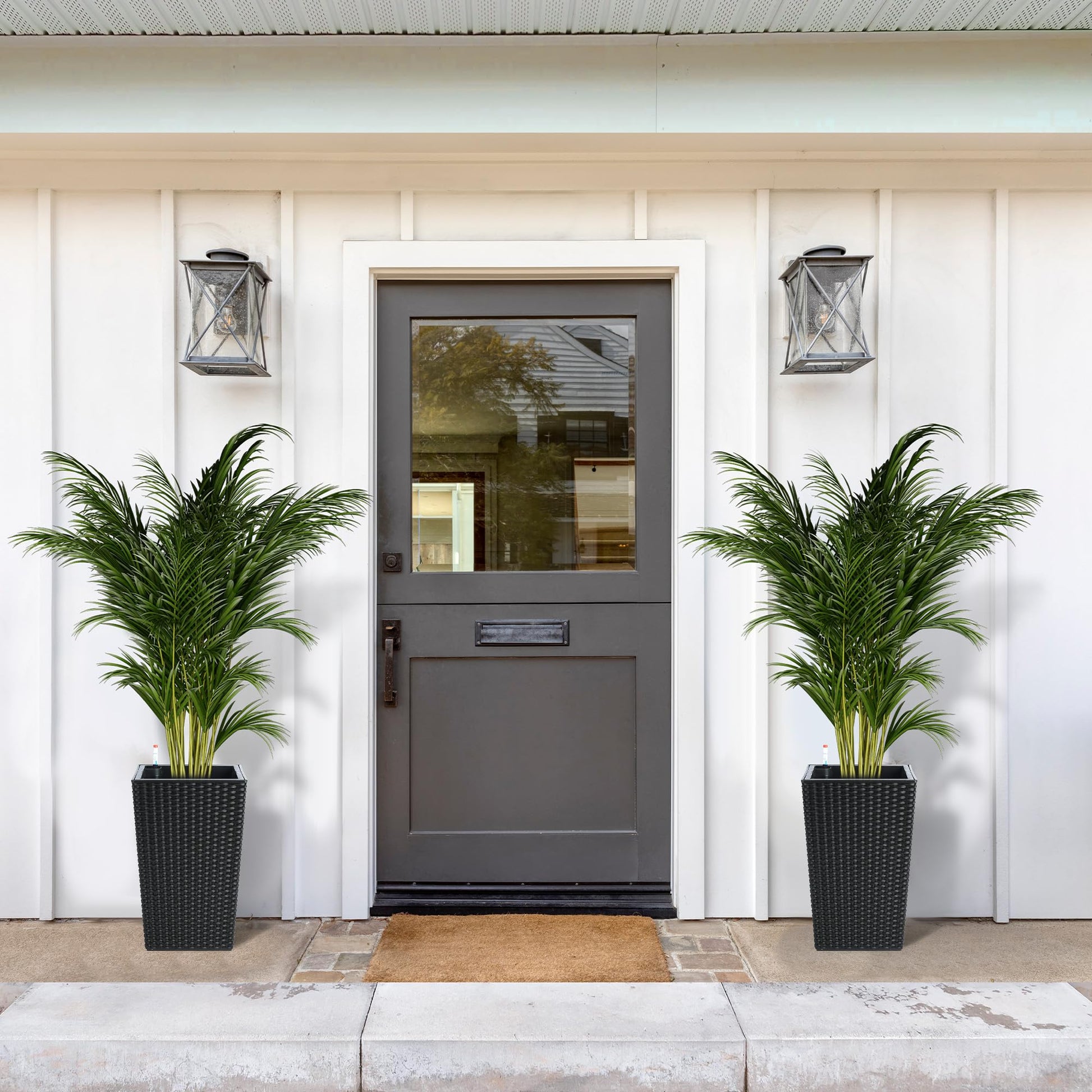 Garvee Set di 2 fioriere in rattan alte 16 pollici con indicatore del livello dell'acqua e ruote per patio e soggiorno, bianche, resistenti alle intemperie