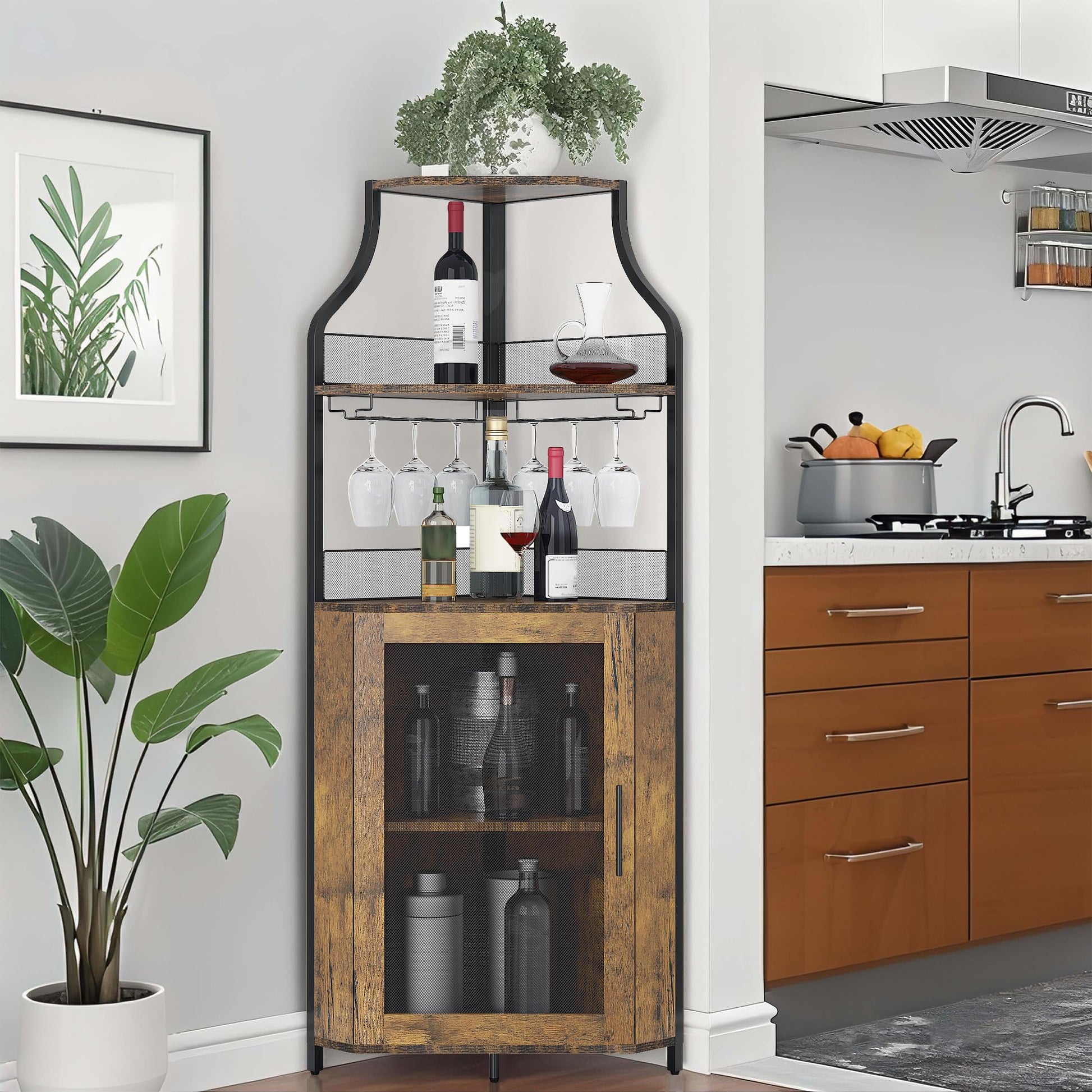 Mobile bar angolare Garvee per liquori con ripiani regolabili, 61 pollici, struttura in metallo, porta in rete, MDF, piedini antiscivolo, antiribaltamento, cucina e soggiorno