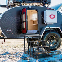 Scala portatile per camper Garvee a 4 gradini con corrimano, antiscivolo, in acciaio verniciato a polvere per roulotte e uso esterno, stabile, ergonomica, nera