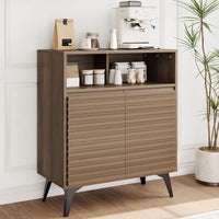 Credenza con ante scanalate Garvee, con ripiani regolabili, per soggiorno, cucina, corridoio, struttura in legno, gambe 3D, gambe in metallo
