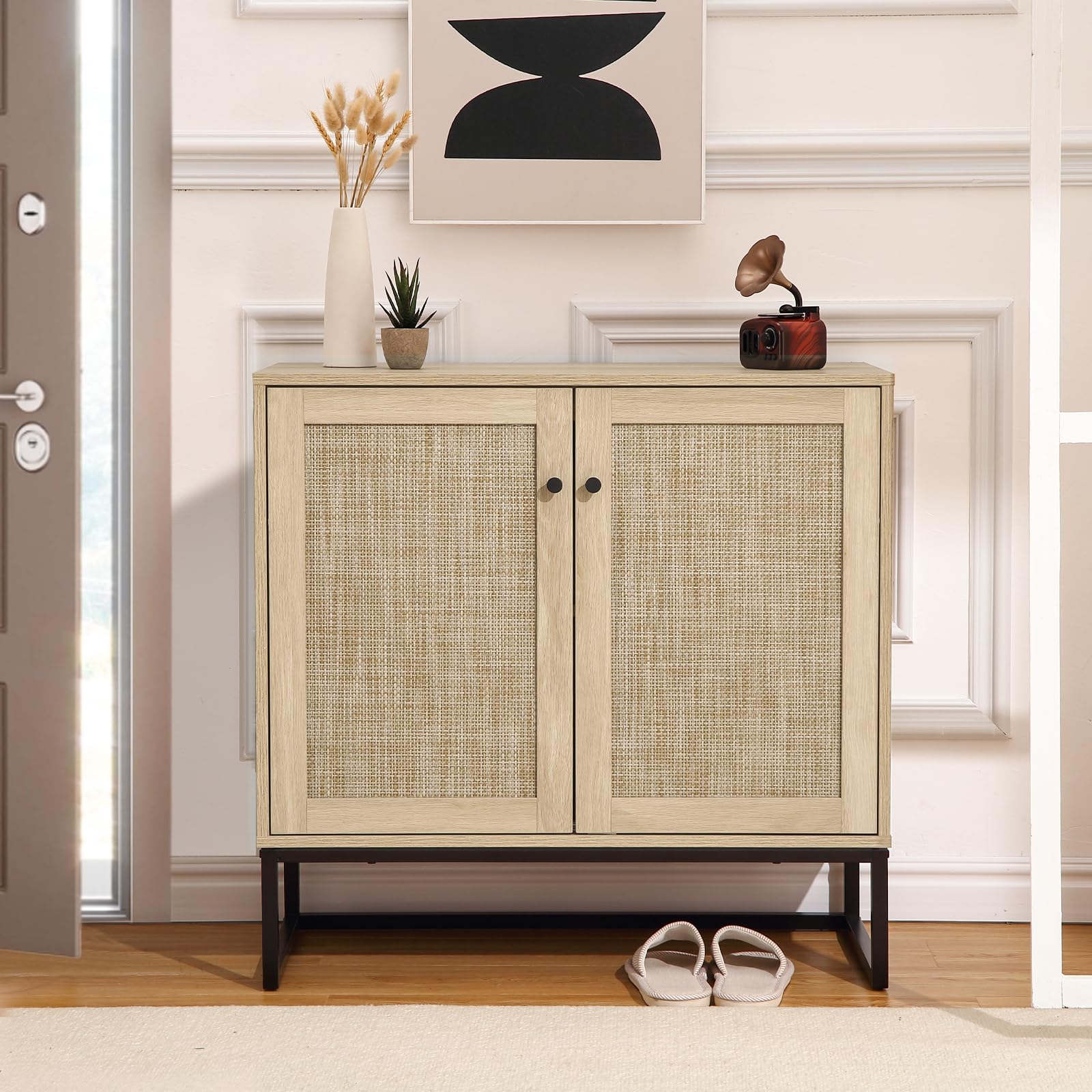 Credenza Garvee, mobiletto portaoggetti in rattan con ripiani regolabili e gambe in metallo per soggiorno e cucina, 31,5"x15"x30,7" marrone chiaro