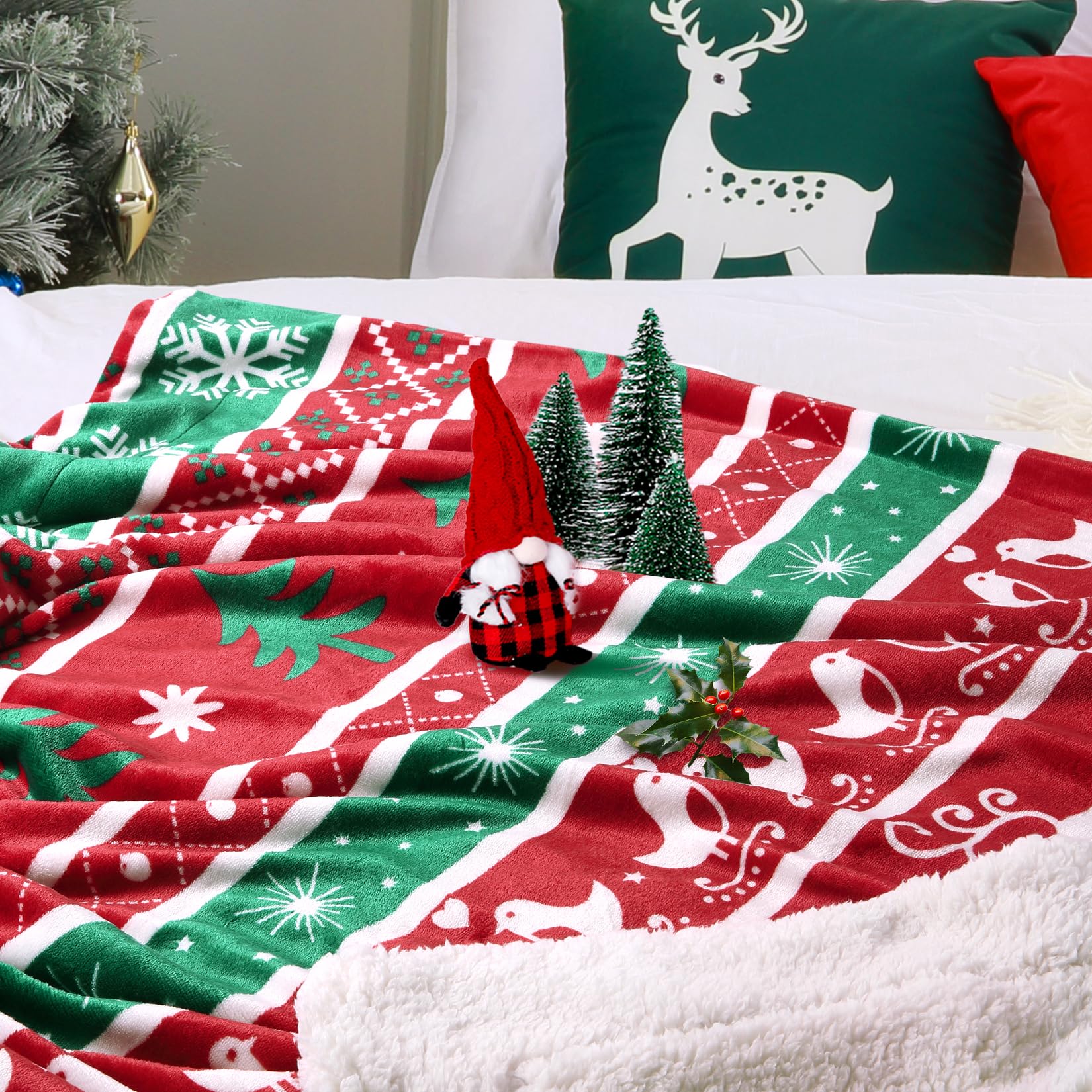 Coperta natalizia Garvee in flanella Sherpa 50x60, rossa, verde, calda e accogliente, reversibile, decorazione per divano.