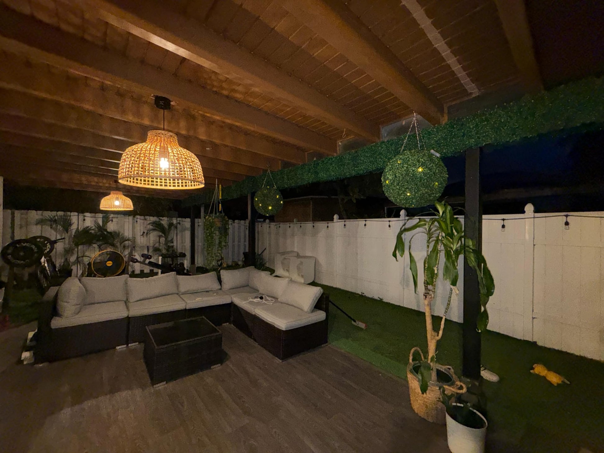 Garvee Palla di bosso artificiale da 20" con 40 luci LED, plastica, per giardino e matrimonio, set da 2, verde