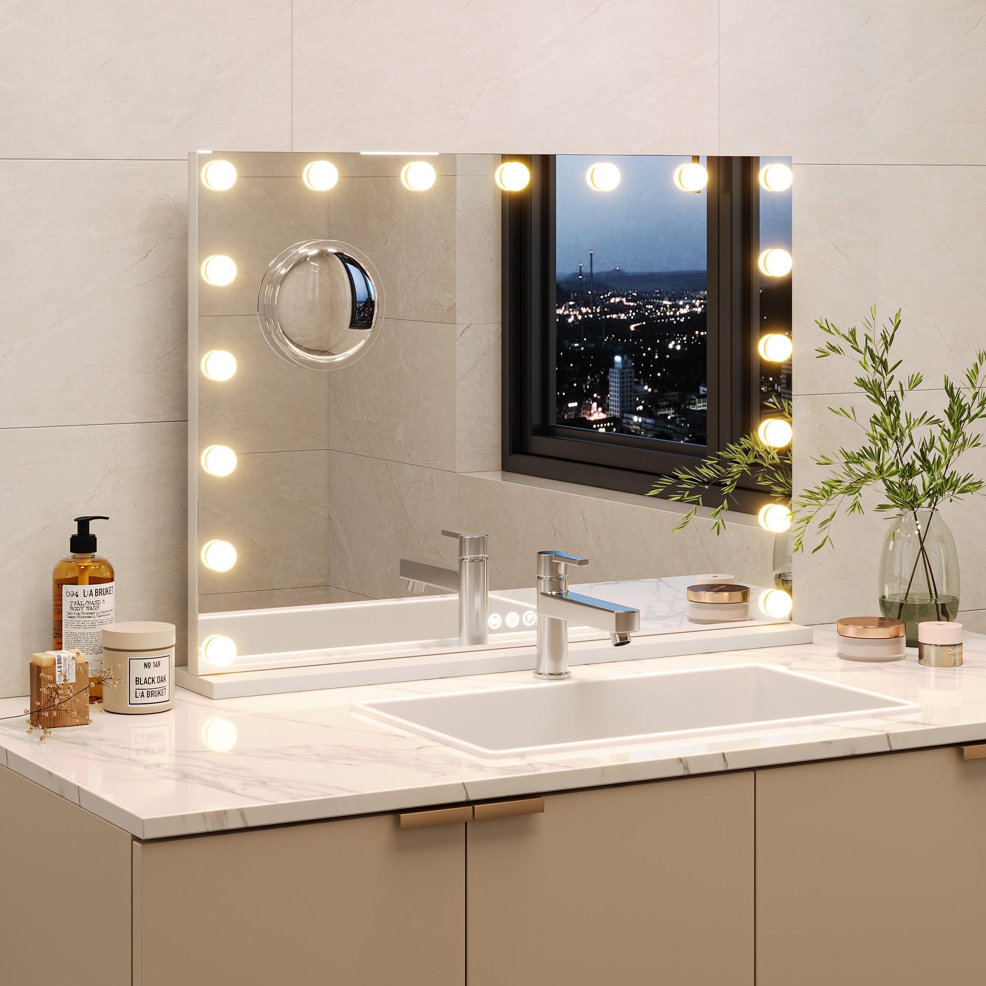 Specchio per il trucco Garvee Hollywood 80 x 60 cm con 17 luci LED e touch, bianco, per trucco professionale