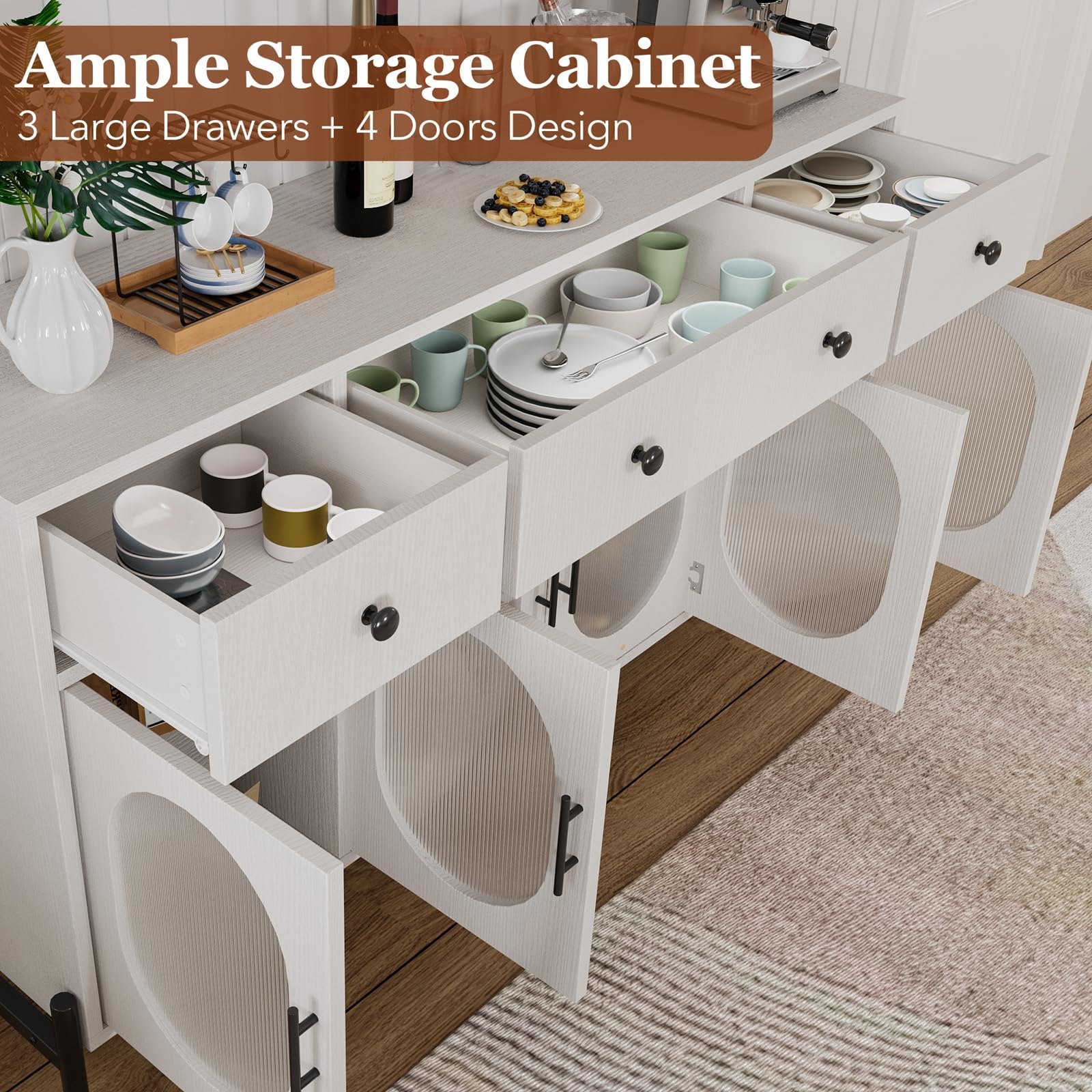 Mobile buffet Garvee da 62'' con spazio di archiviazione, 3 cassetti, 4 ante in vetro scanalato per cucina e sala da pranzo, legno e metallo, robusto, versatile