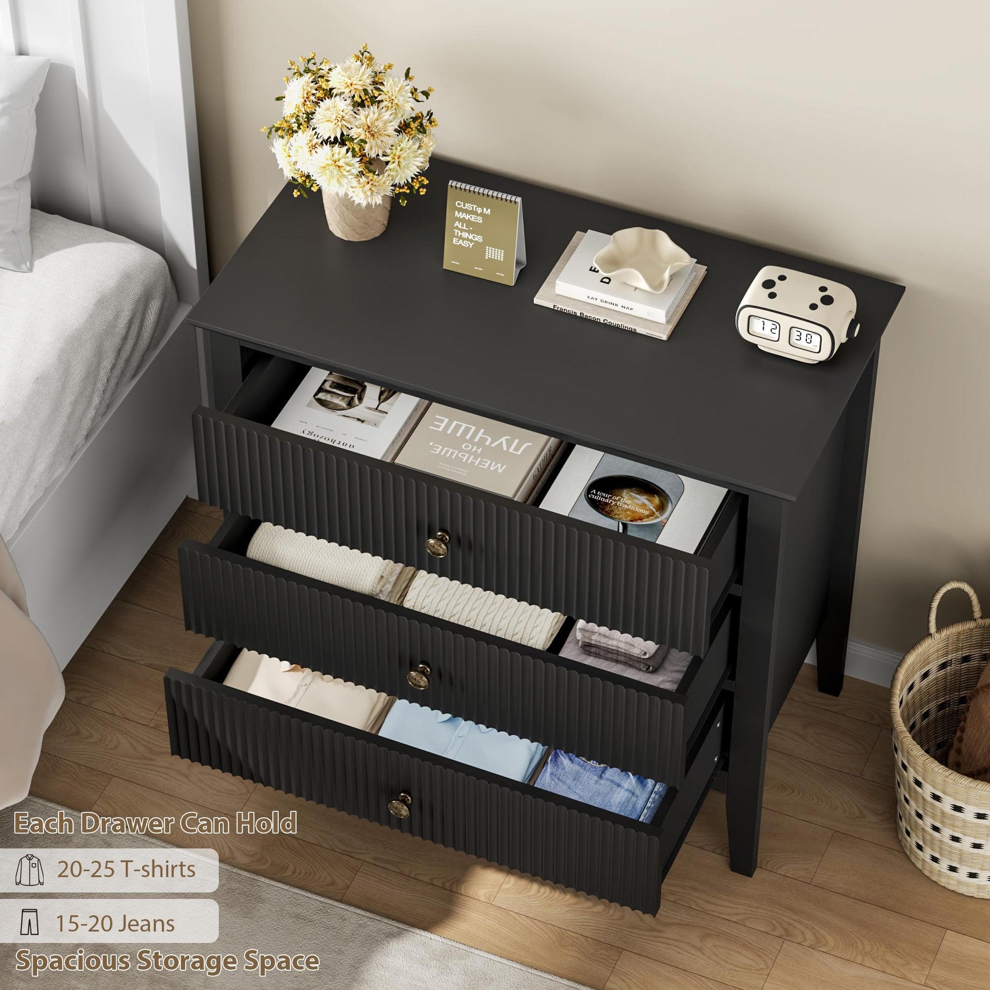 Cassettiera Garvee nera scanalata a 3 cassetti, design moderno scanalato P2 MDF per camera da letto e corridoio, bianca, 31.5"L x 29.5"A