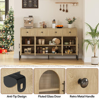 Credenza Garvee da 62 pollici con 3 cassetti e 4 ante in vetro per sala da pranzo e cucina, legno robusto, toni naturali, ripiani regolabili, dispositivo antiribaltamento