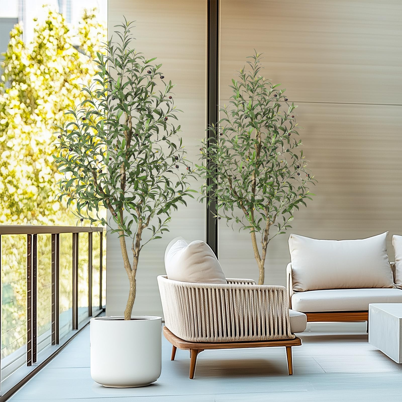Albero di ulivo artificiale Garvee da 6 piedi con frutti realistici e tronco flessibile per interni, soggiorno, ufficio, vaso bianco