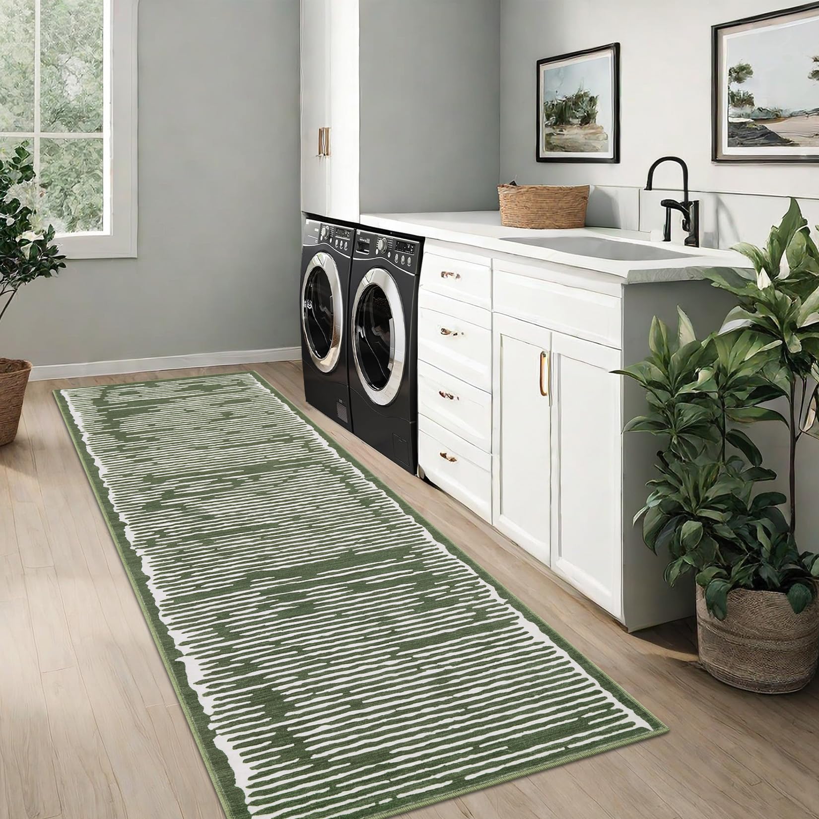 Tappeto Garvee lavabile a pelo corto 80x150 cm verde militare per soggiorno, camera da letto, sala da pranzo, cucina, corridoio