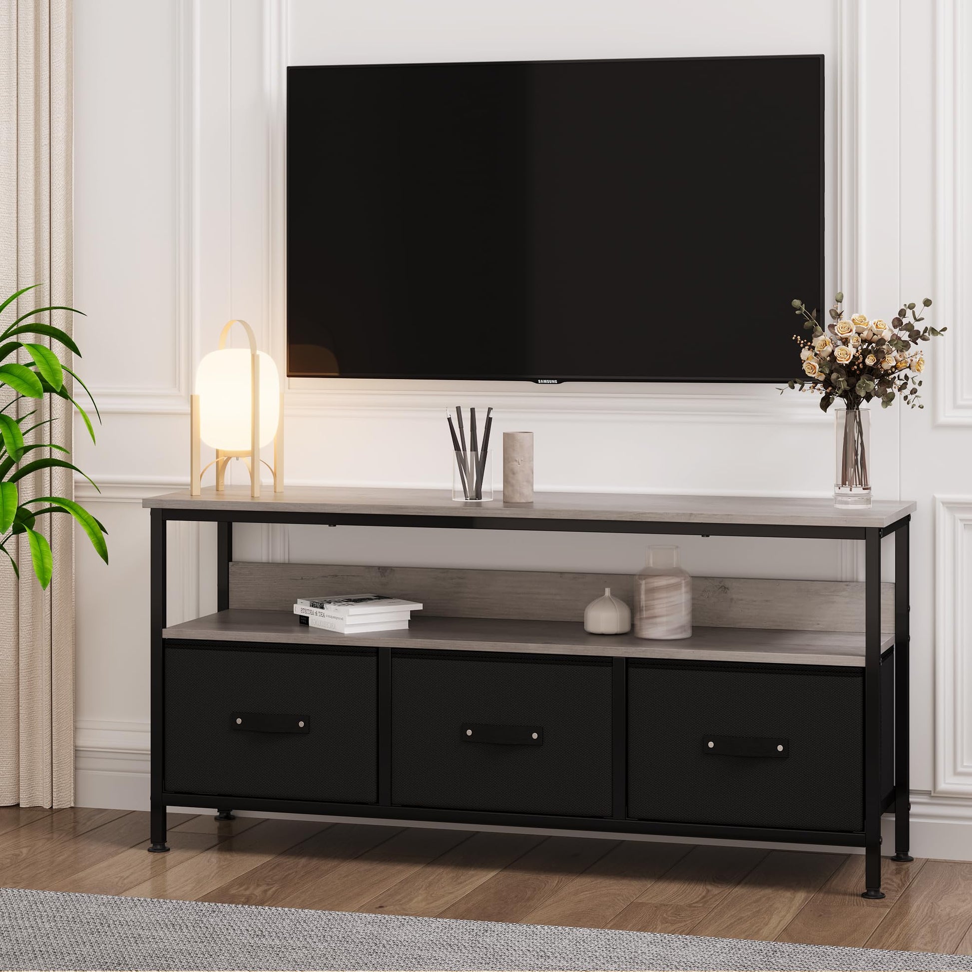 Mobile porta TV Garvee da 55 pollici con cassetti in tessuto e piedini regolabili per soggiorno e camera da letto, grigio, robusto legno MDF