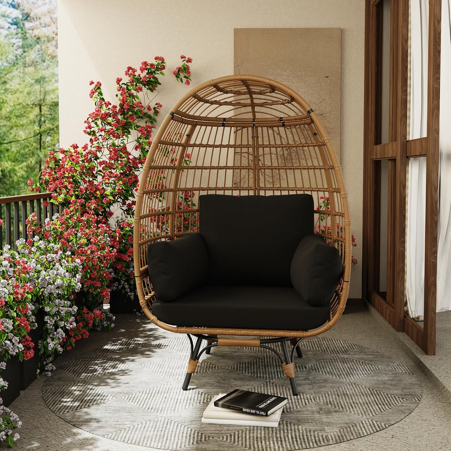 Garvee Sedia a Uovo Girevole 360° in Rattan PE Oversize con Cuscino Imbottito per Giardino e Balcone, 96x75.4x145.3 cm, Resistente all'Acqua e UV