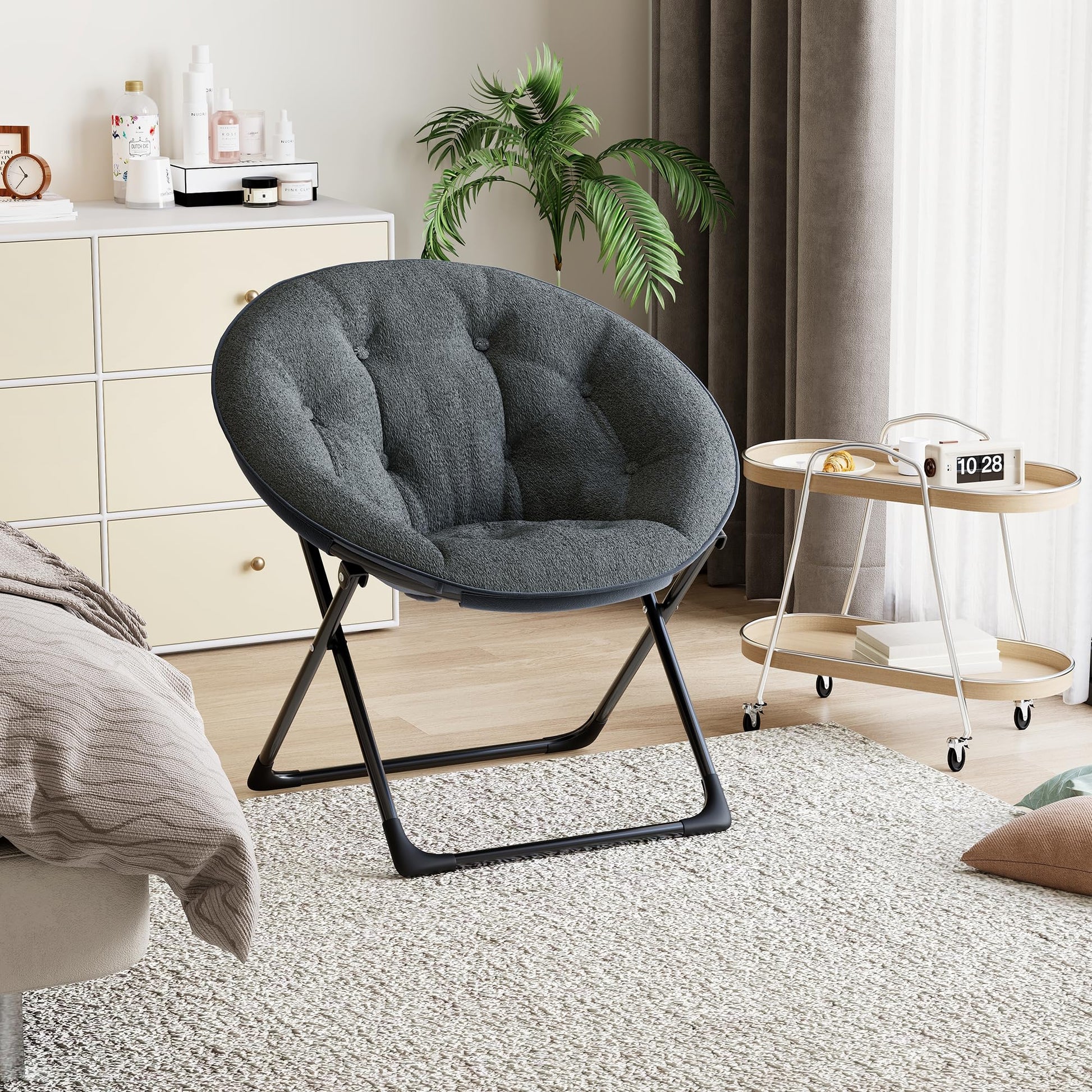 Sedia pieghevole Garvee in pelliccia sintetica con struttura in metallo per camera da letto e giardino, grigia, comoda e portatile