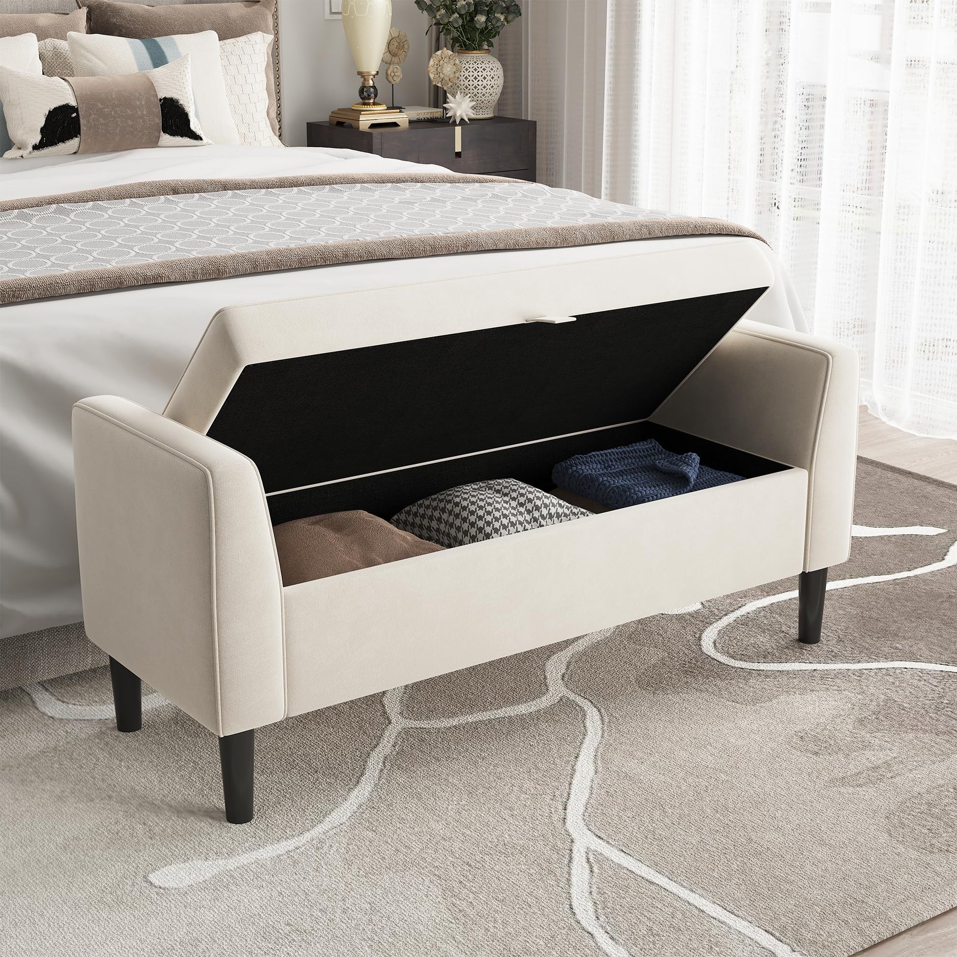 Panca contenitore Garvee da 46,5" con rivestimento in velluto, spazio di archiviazione e gambe in legno per corridoio e camera da letto, beige, imbottita, cerniere di sicurezza