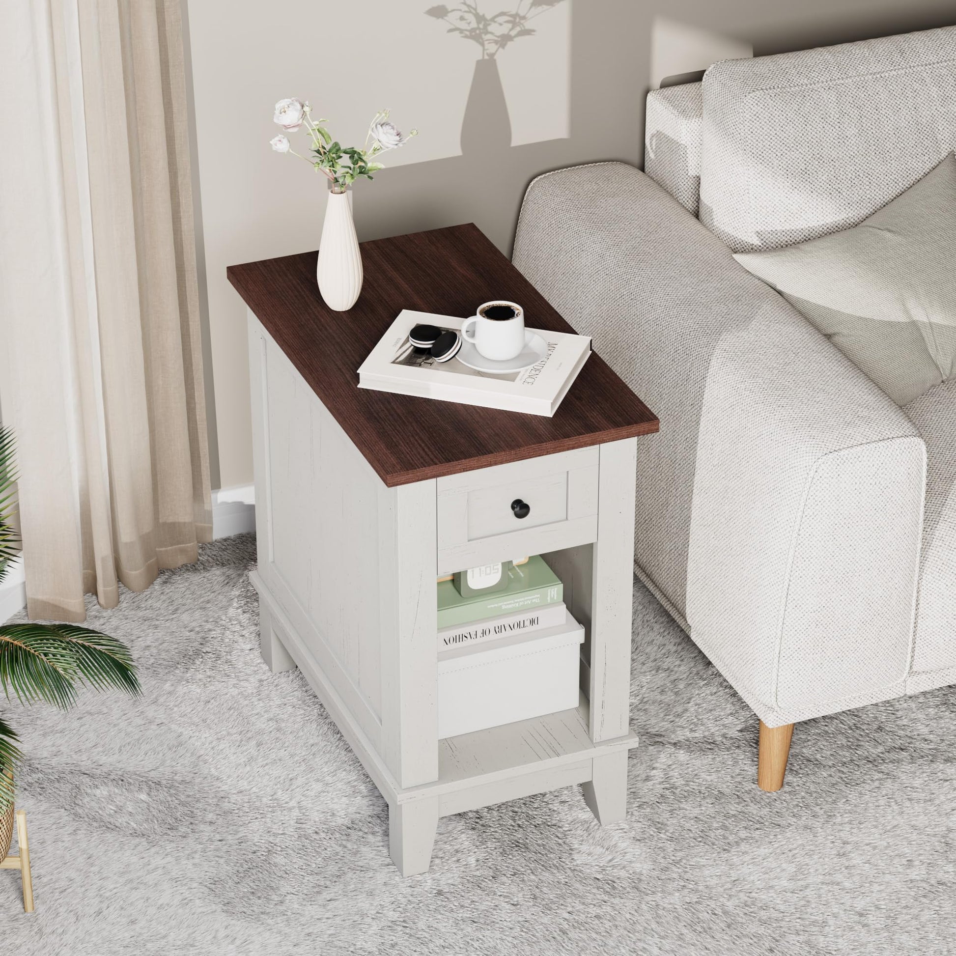 Tavolino laterale stretto Garvee con stazione di ricarica, 2 porte USB e 2 porte CA, in legno MDF per soggiorno e camera da letto, robusto, spazio di archiviazione, colori del legno