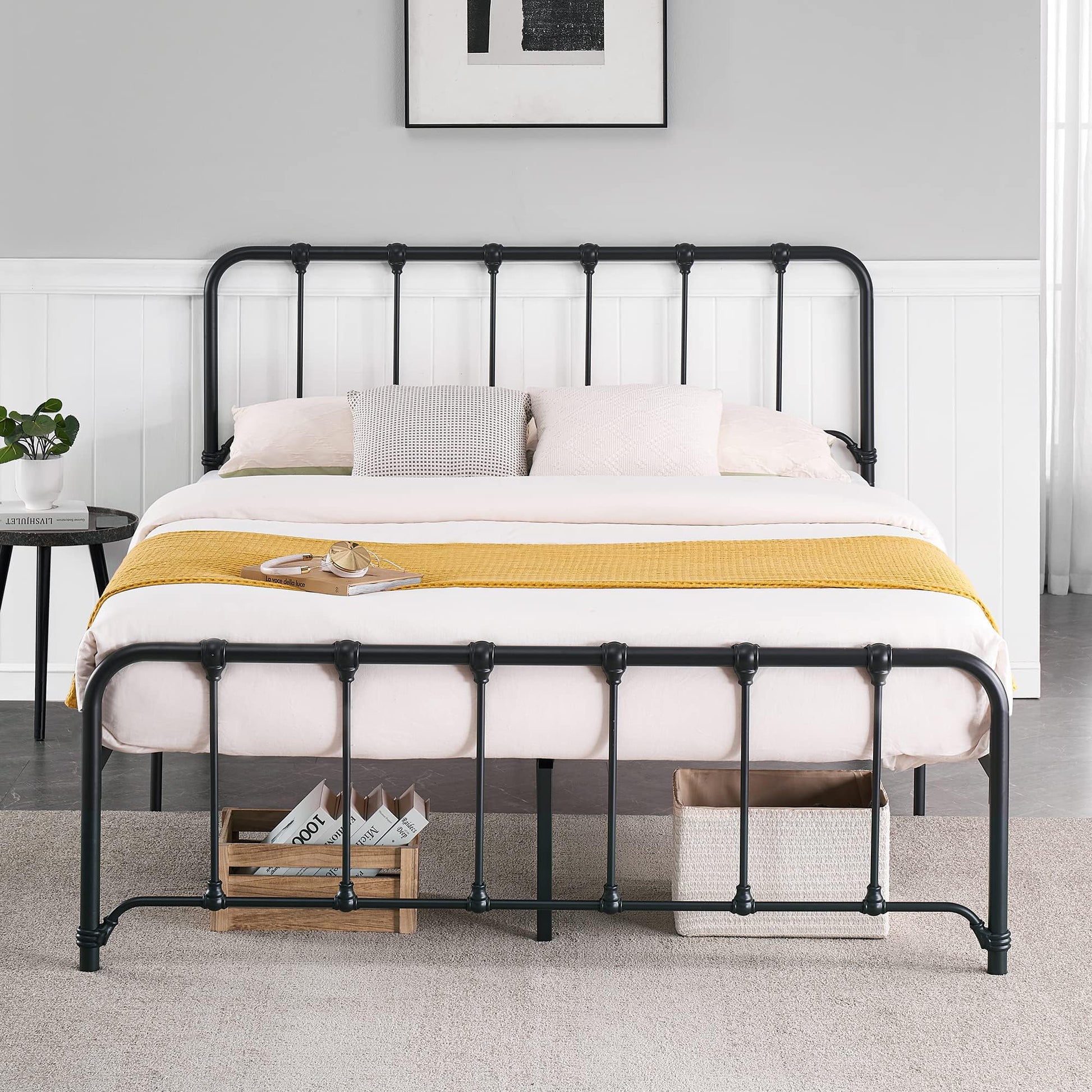 Letto in metallo vintage GARVEE 140x200 cm con rete a doghe, letto robusto per ragazzi, ampio spazio contenitivo, nero, ideale per stanze piccole