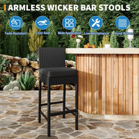 Set di 4 sgabelli da bar per esterni in vimini Garvee - Ergonomici e robusti - Struttura in rattan PE e acciaio - Per giardino e patio - 16''x17,7''x40,7'' - Nero resistente alle intemperie