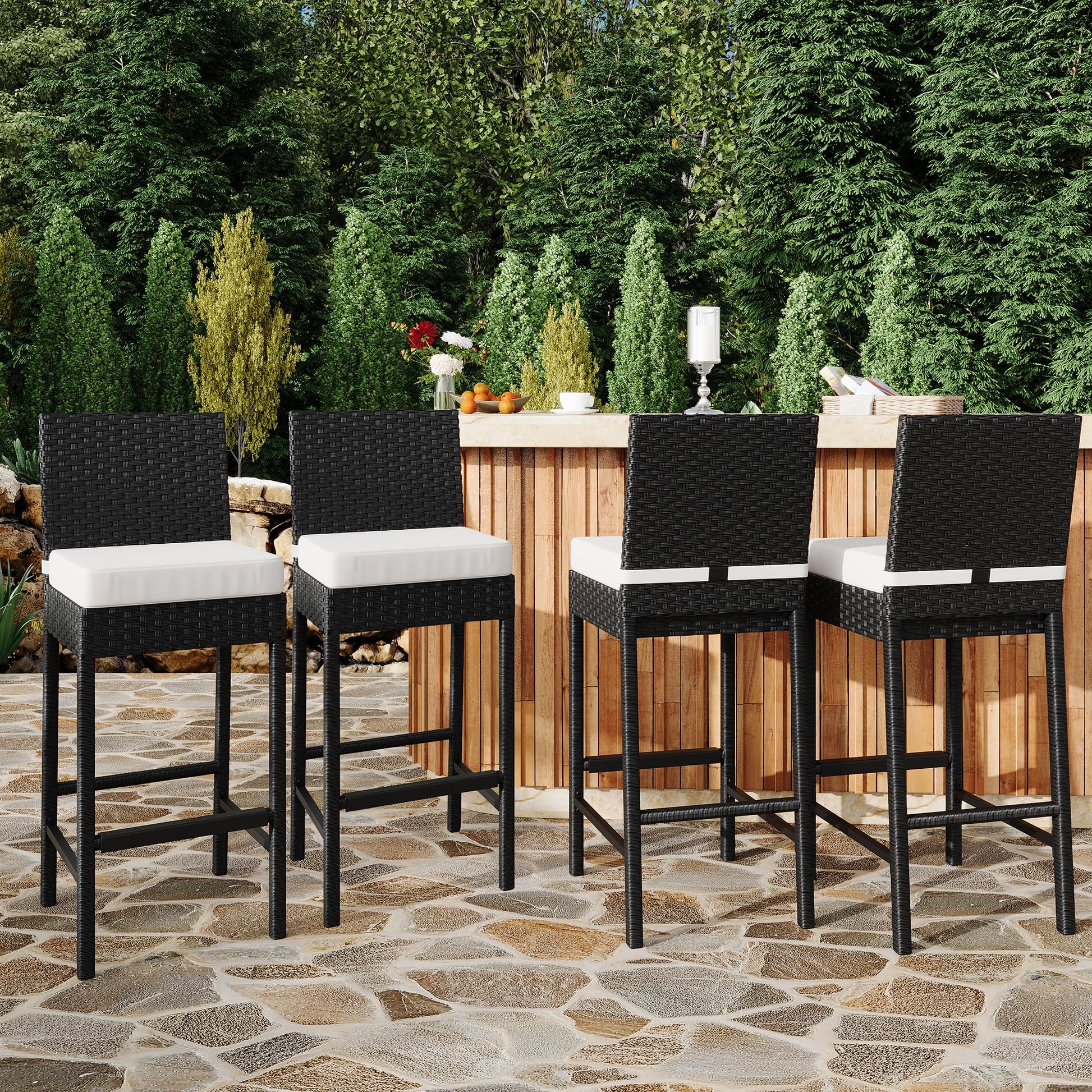 Set di 2 sgabelli da bar per esterni in vimini Garvee - Ergonomici e resistenti alle intemperie - Struttura in rattan PE e acciaio - Altezza seduta 28" - Per giardino e patio - Nero