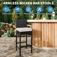 Set di 2 sgabelli da bar per esterni in vimini Garvee - Ergonomici e resistenti alle intemperie - Struttura in rattan PE e acciaio - Altezza seduta 28" - Per giardino e patio - Nero