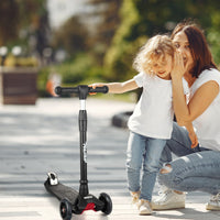 Monopattino per bambini Garvee regolabile in altezza in 3 posizioni, nero: robusto monopattino in alluminio con 3 impostazioni di altezza, ruote a LED e freno a pedale per bambini dai 3 ai 10 anni, per uso esterno.